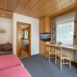 בית הארחה Haus Daniela